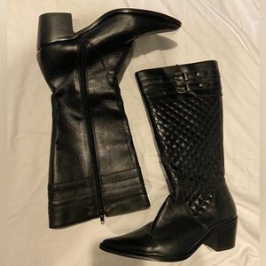 Gabriela Cadena Western-inspired boots